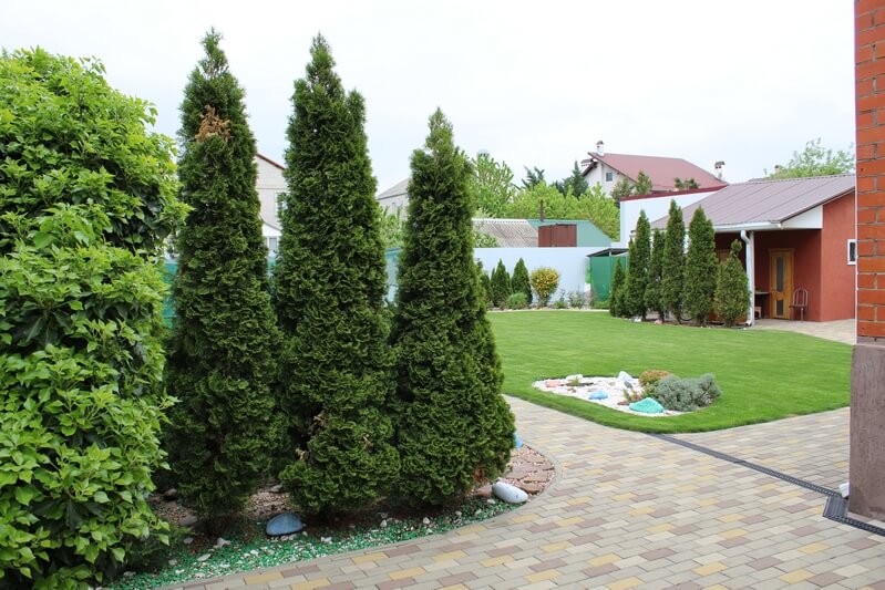 Фото двора готового дома в Краснодаре 214 м2 (4)