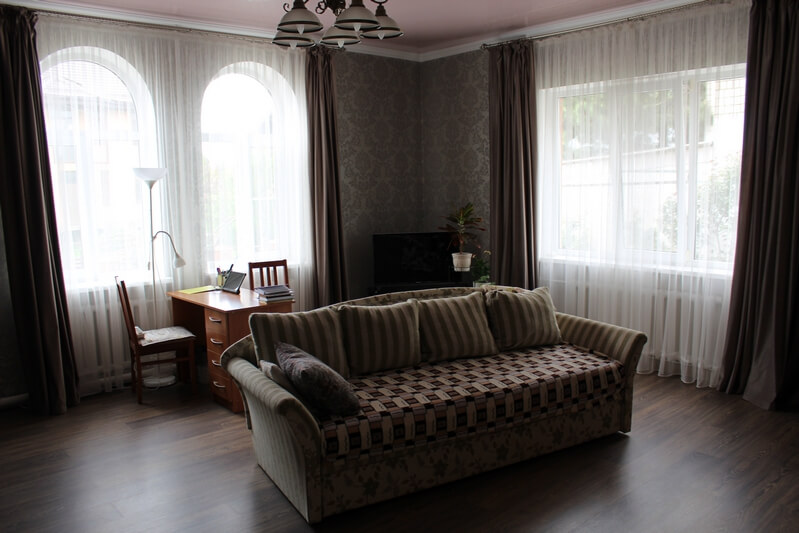Фото зала готового дома в Краснодаре 214 м2
